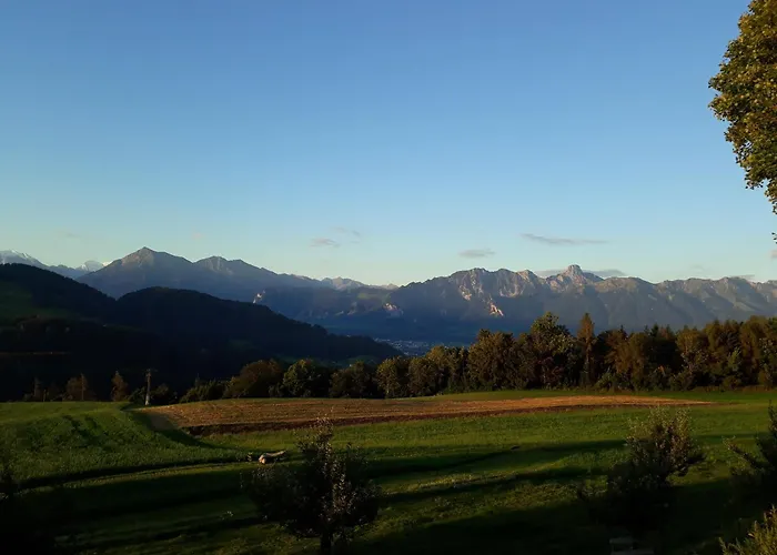 Mit Balkon Auf Bauernhof Fahrni